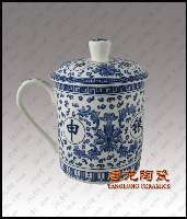 探尋景德鎮(zhèn)唐龍?zhí)沾缮a(chǎn)部的專(zhuān)業(yè)茶杯制造